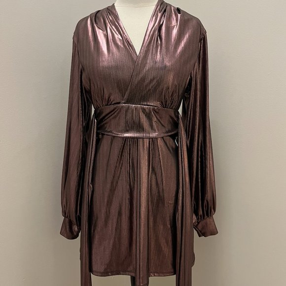 House of Harlow 1960 Dress - Size small - Riverdale TV series screen worn - Picture 1 of 2